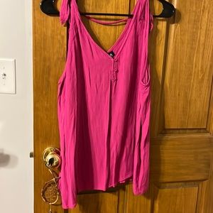 Women’s size extra large, sleeveless pink tank top